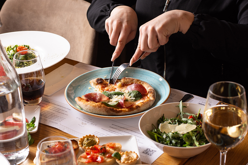 25val étterem ape02