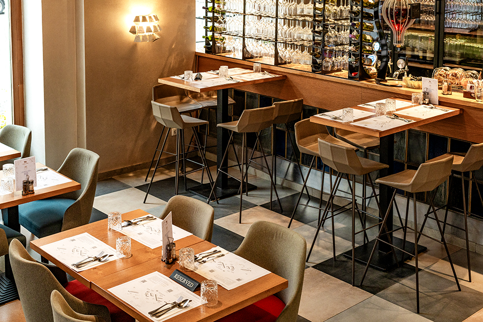 25val étterem ape04