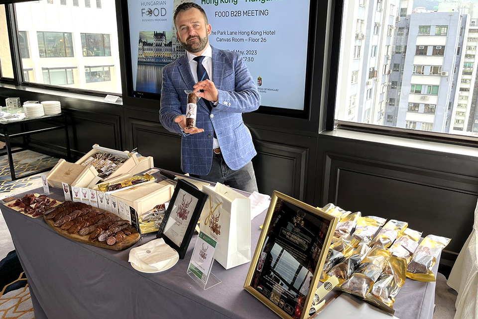 ivánácz hongkong 04