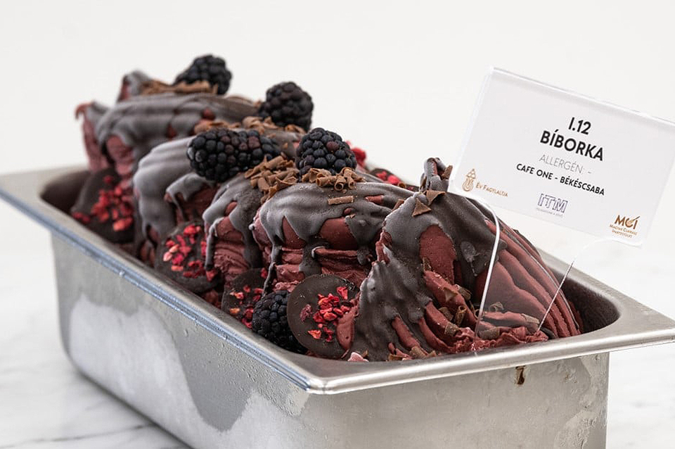 év fagylaltja 2021 06