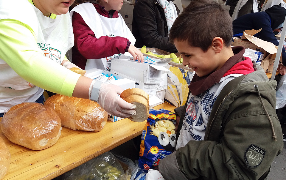 krisna ételosztás 031